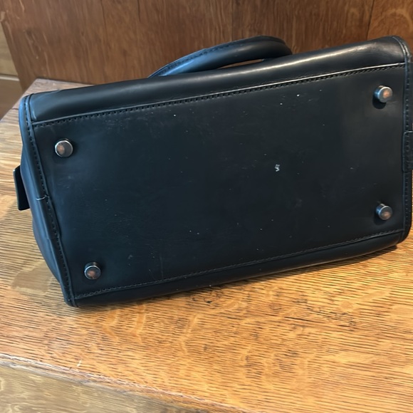 Etienne Aigner bag with handles, nice leather purse - Picture 8 of 8